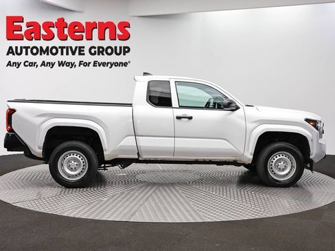 Used 2025 Toyota Tacoma SR RWD image 4