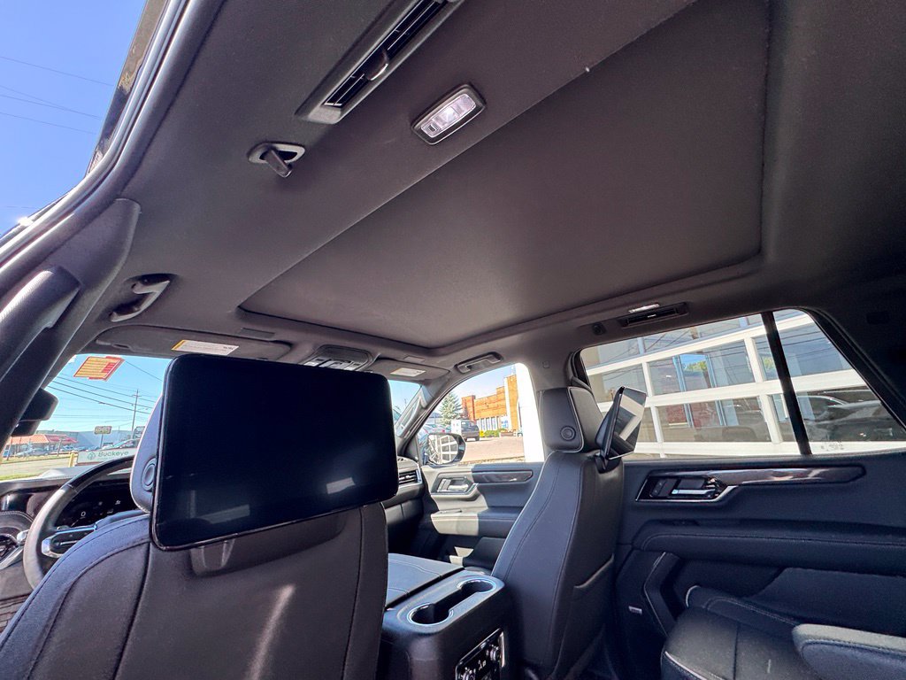 Used 2026 GMC Yukon Elevation w/ Elevation Premium Package AWD/4WD image 37