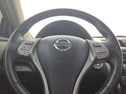 Used 2013 Nissan Altima 2.5 SL w/ 2.5 Moonroof Pkg FWD image 26