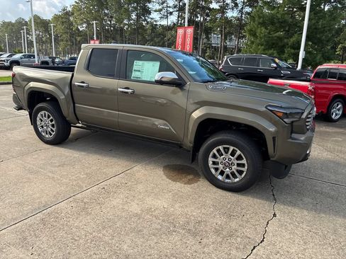 New 2026 Toyota Tacoma Limited AWD/4WD image 9
