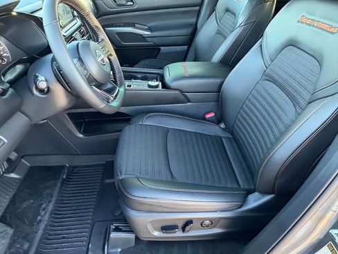 Certified 2025 Nissan Pathfinder Rock Creek image 31