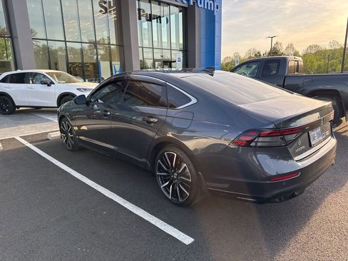 Used 2023 Honda Accord Touring image 1