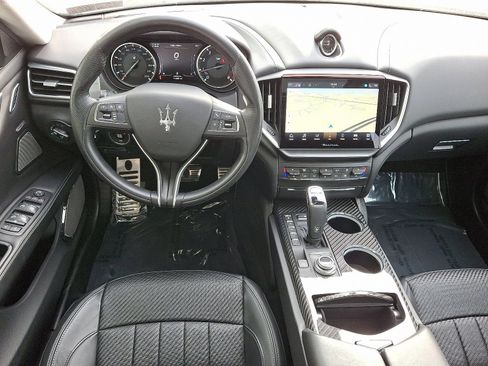 Used 2021 Maserati Ghibli Trofeo RWD image 12