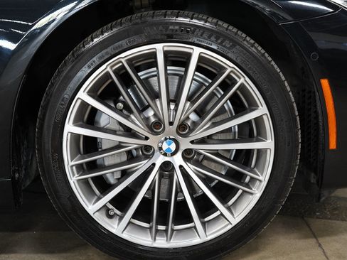 Used 2017 BMW 540i RWD image 36