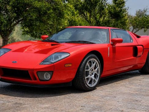 Used 2005 Ford GT RWD image 1