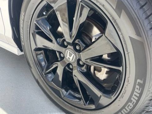 Used 2024 Honda Odyssey Sport image 4