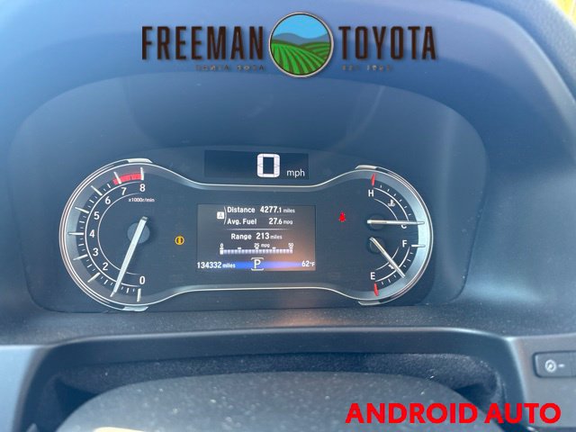 Used 2017 Honda Pilot Touring image 7