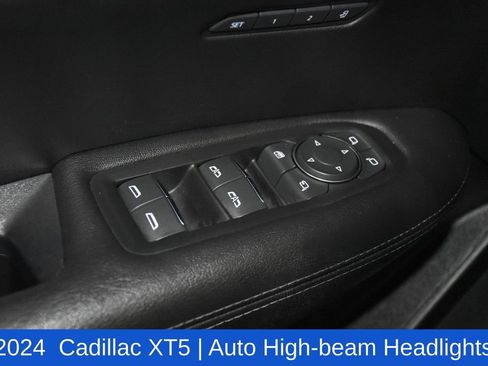 Used 2024 Cadillac XT5 Premium Luxury image 23