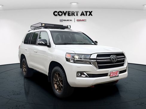 Used 2020 Toyota Land Cruiser Heritage Edition AWD/4WD image 9