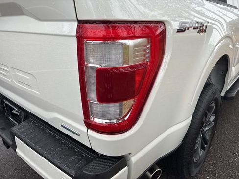 Used 2023 Ford F150 Lariat w/ Max Trailer Tow Package image 14