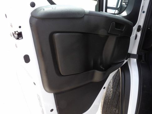 Used 2025 RAM ProMaster 2500 w/ U-Haul Equipment Group FWD image 6