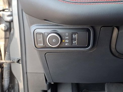 Used 2025 Ford Explorer ST-Line w/ Premium Package image 16