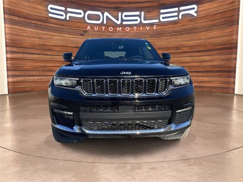 Used 2024 Jeep Grand Cherokee L Limited w/ Luxury Tech Group II image 10