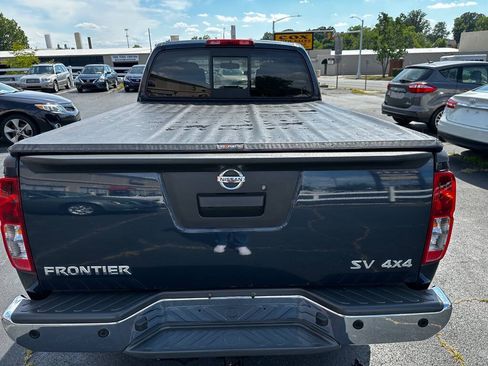 Used 2020 Nissan Frontier SV AWD/4WD image 19