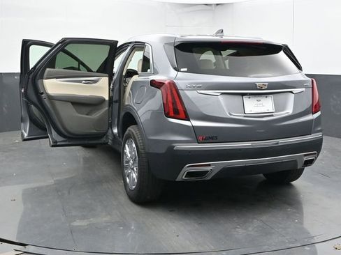Used 2021 Cadillac XT5 Premium Luxury w/ LPO, Floor Liner Package AWD/4WD image 58