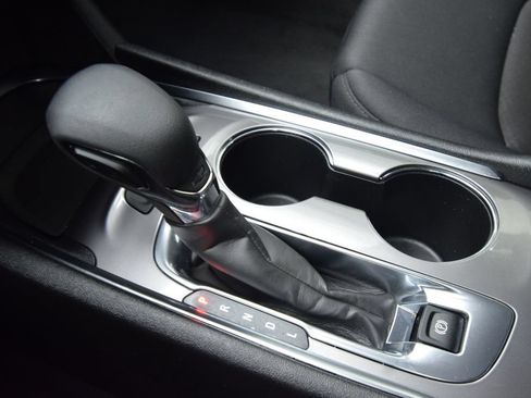 Used 2024 Chevrolet Malibu LT FWD image 22