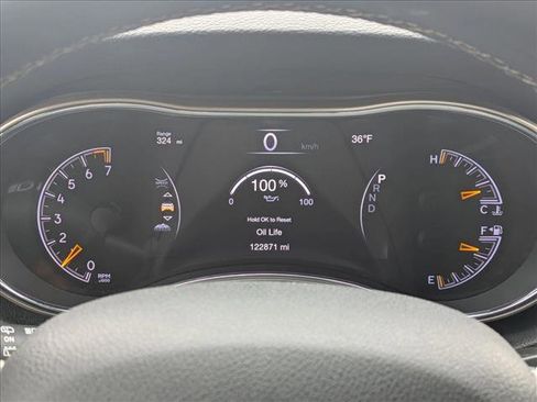 Used 2016 Jeep Grand Cherokee Limited image 11