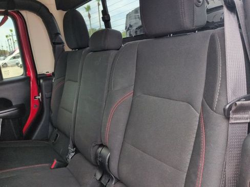 Used 2020 Jeep Gladiator Rubicon AWD/4WD image 13