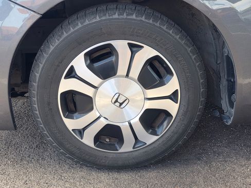 Used 2013 Honda Civic Hybrid Sedan image 11