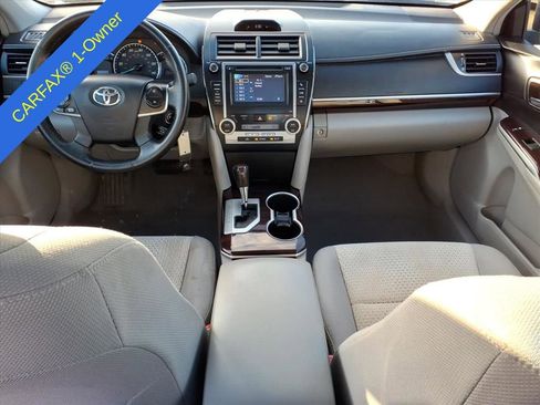 Used 2013 Toyota Camry XLE image 12