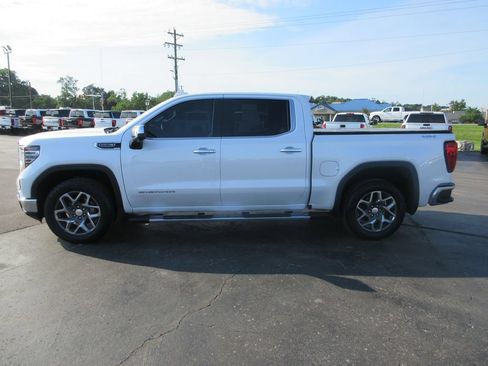 Certified 2022 GMC Sierra 1500 SLT w/ SLT Premium Plus Package AWD/4WD image 13