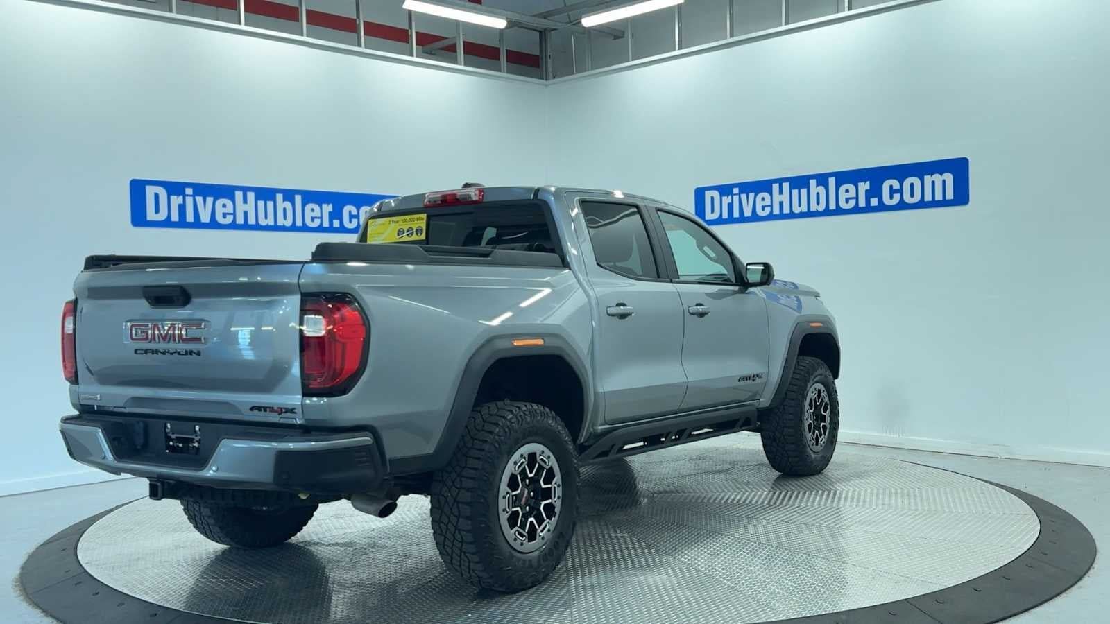 Used 2023 GMC Canyon AT4X w/ Edition 1 AWD/4WD image 8