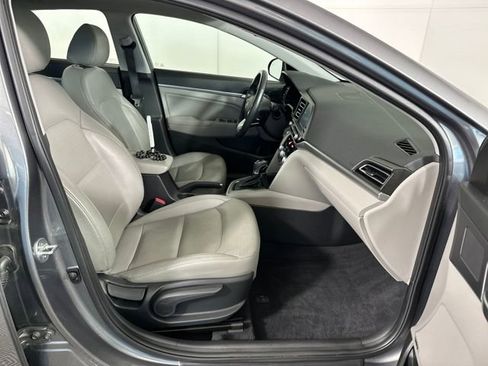 Used 2020 Hyundai Elantra Limited w/ Ultimate Package 03 image 28