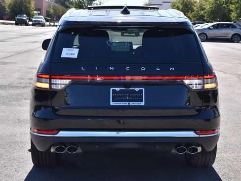 New 2026 Lincoln Aviator Reserve image 8