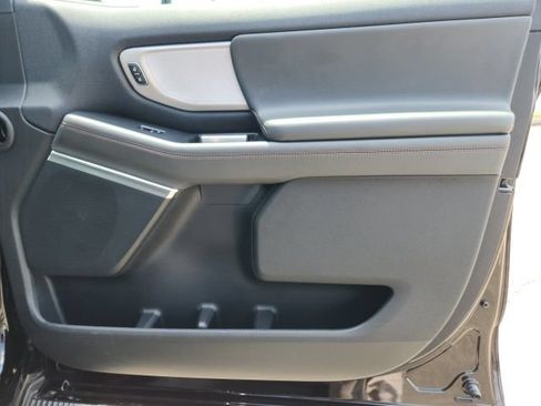 Used 2025 Ford Expedition Max Active AWD/4WD image 19