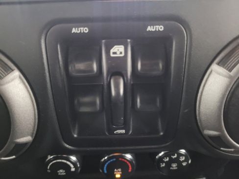 Used 2016 Jeep Wrangler Unlimited Sport w/ Quick Order Package 24S image 27