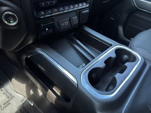 Used 2022 GMC Sierra 3500 AT4 w/ AT4 Preferred Package AWD/4WD image 20