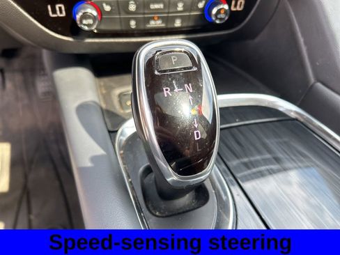 Used 2021 Buick Enclave Essence w/ Sound and Sites Package AWD/4WD image 12