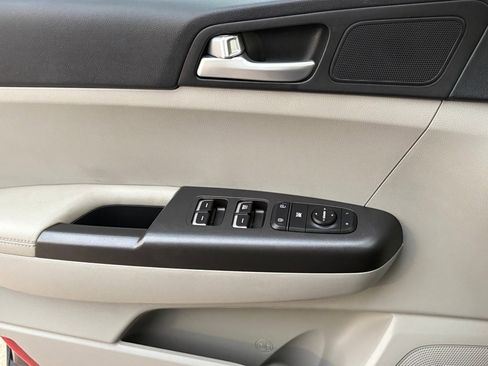 Used 2022 Kia Sportage LX image 25