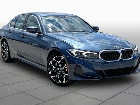 Used 2025 BMW 330i Sedan RWD image 2