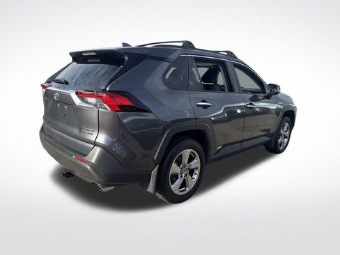 Used 2019 Toyota RAV4 Limited image 9