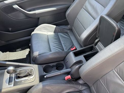 Used 2008 Volkswagen R32 AWD/4WD image 22