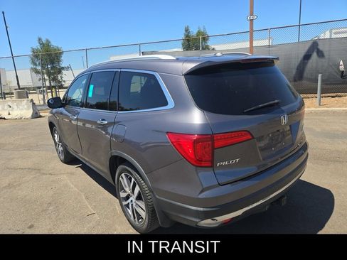 Used 2017 Honda Pilot Touring image 3
