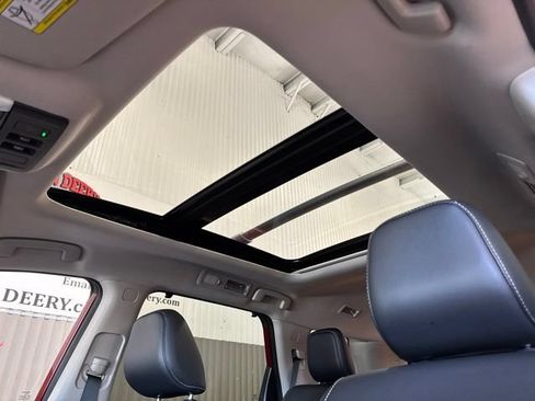 Used 2023 Nissan Pathfinder SL w/ SL Premium Package AWD/4WD image 33
