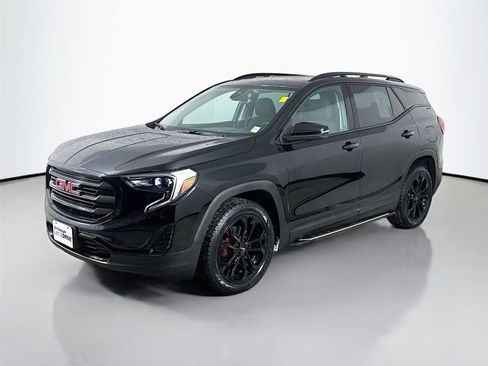 Used 2021 GMC Terrain SLE w/ Driver Convenience Package image 5