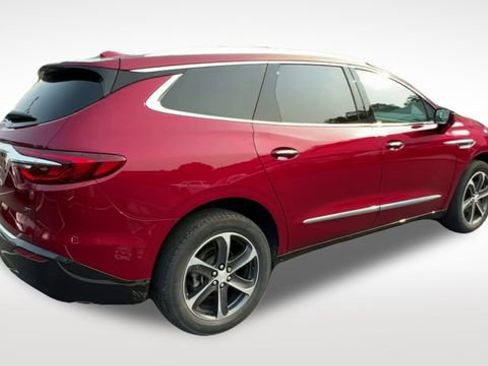 Used 2020 Buick Enclave Essence w/ Sport Touring Edition image 8