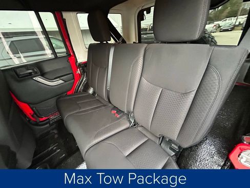 Used 2018 Jeep Wrangler Unlimited Sport S image 17