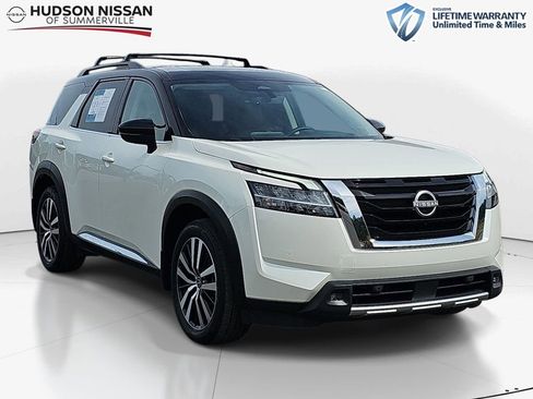 Used 2023 Nissan Pathfinder Platinum w/ Cargo Package AWD/4WD image 1