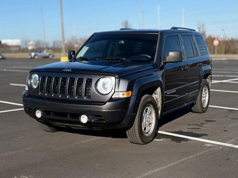 Used 2016 Jeep Patriot Sport w/ Power Value Group image 1