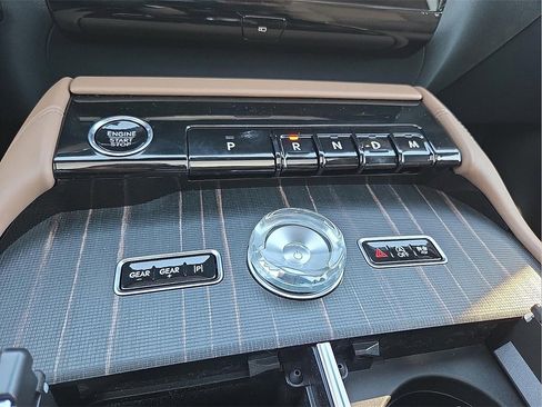 New 2025 Lincoln Navigator L Black Label image 17