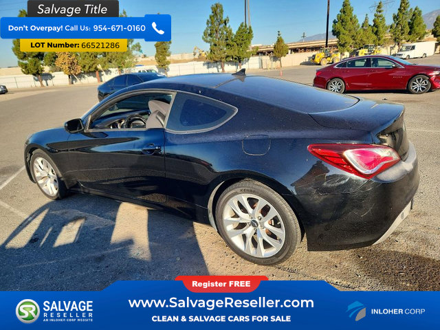 Used 2013 Hyundai Genesis 2.0T RWD image 3