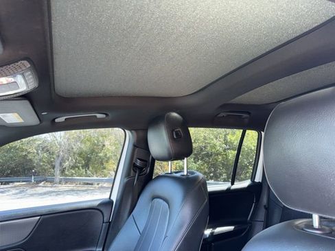 Used 2022 Mercedes-Benz GLB 250 image 12