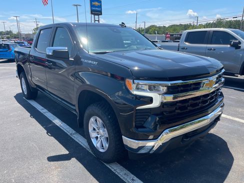 Used 2026 Chevrolet Silverado 1500 LT AWD/4WD image 3