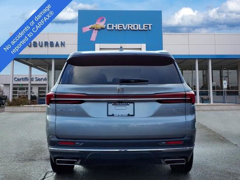 Used 2025 Buick Enclave Preferred image 5