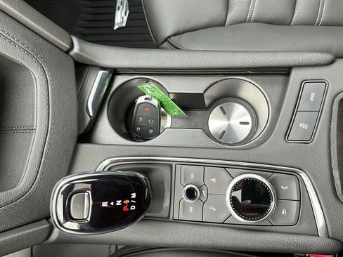 New 2025 Cadillac XT6 Sport w/ Platinum Package image 9