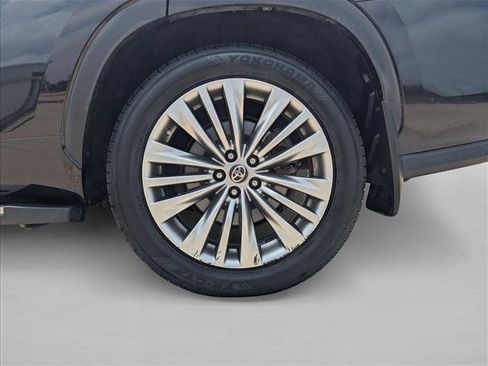 Used 2021 Toyota Highlander Platinum AWD/4WD image 21